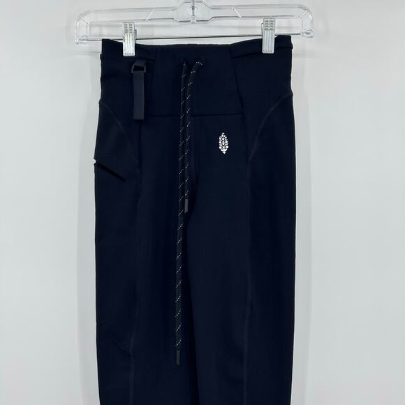 Free People Movement Compression Leggings Black Pocket Drawstring Womens Sz XS - Picture 4 of 10
